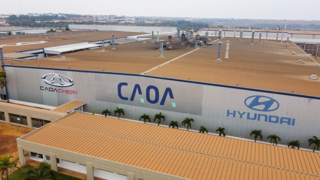 Grupo CAOA busca nova parceria com montadora chinesa para fábrica em Goiás. Mudanças prometem impacto no mercado automotivo brasileiro.