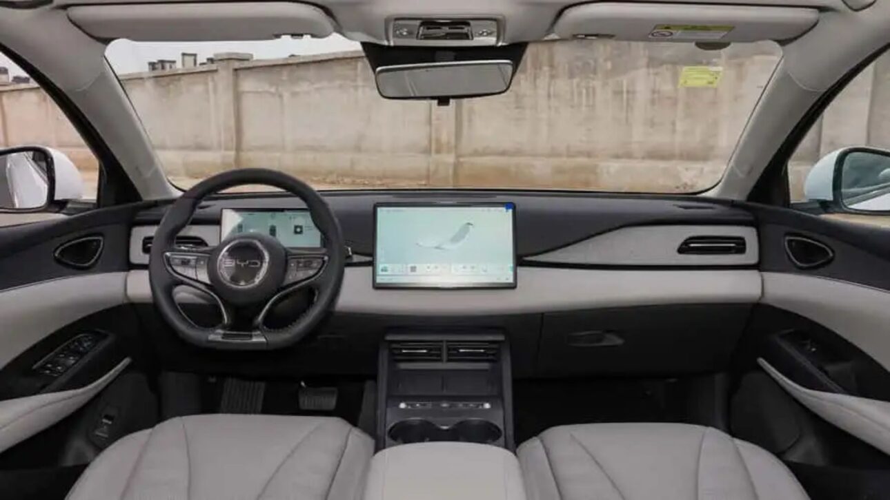 Nova BYD Seal 06 DM-i Wagon estreia na China com até 2.000 km de autonomia, consumo de 31,7 km/l e preço de carro popular.