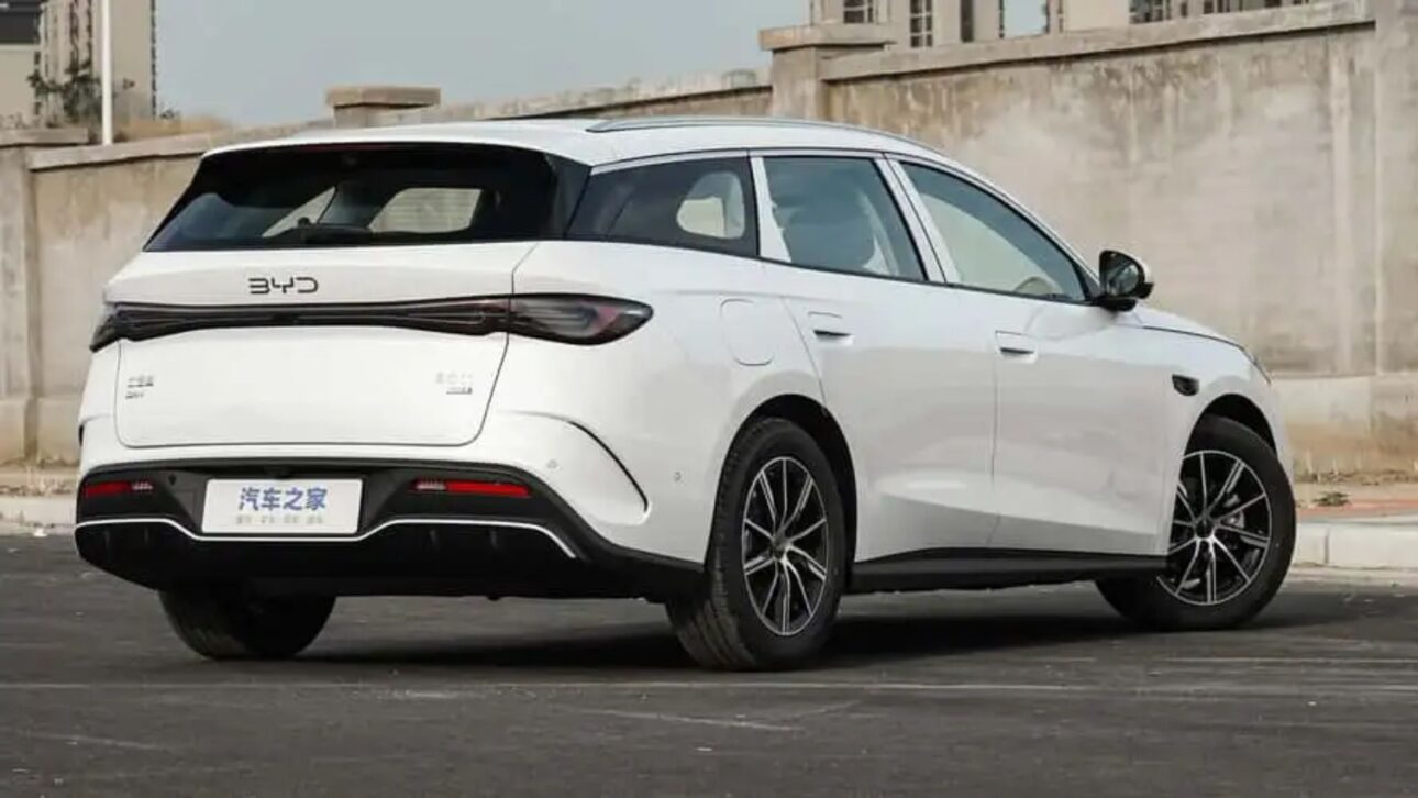 Nova BYD Seal 06 DM-i Wagon estreia na China com até 2.000 km de autonomia, consumo de 31,7 km/l e preço de carro popular.