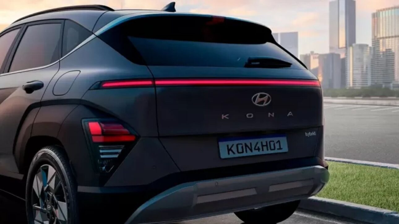 Descubra como o Hyundai Kona atinge 18,4 km/l na cidade e se destaca em consumo, tecnologia e segurança frente a rivais do segmento SUV híbrido.