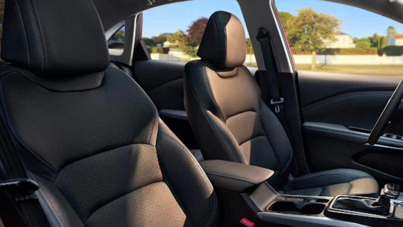 Chevrolet Cruze 2026 estreia no Oriente Médio com motor 1.5 turbo, câmbio dupla embreagem e painéis digitais, mirando sedãs médios.