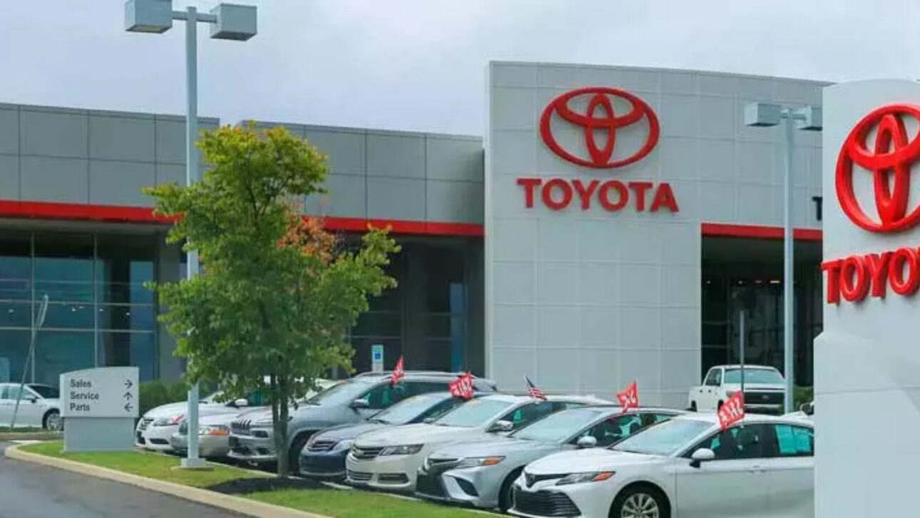 Toyota anuncia nova fábrica em Aichi, Japão, para manter produção de 3 milhões de veículos por ano e modernizar instalações.