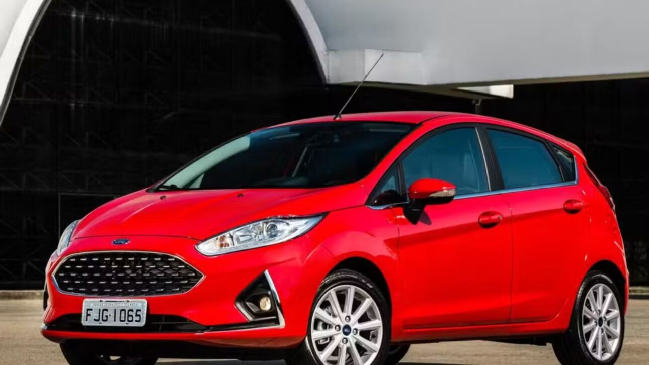 Ford New Fiesta SEL 2018 usado com pacote completo e direção precisa (Imagem: divulgação)