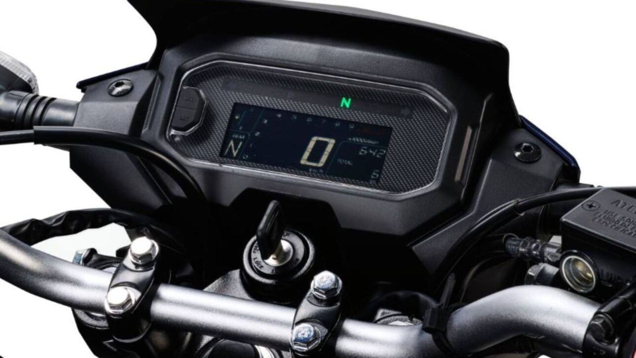 Nova Honda Bros 2026 mantém motor flex e pacote técnico, ganha cor azul na versão CBS e mantém rivais Yamaha Crosser e XRE 190.