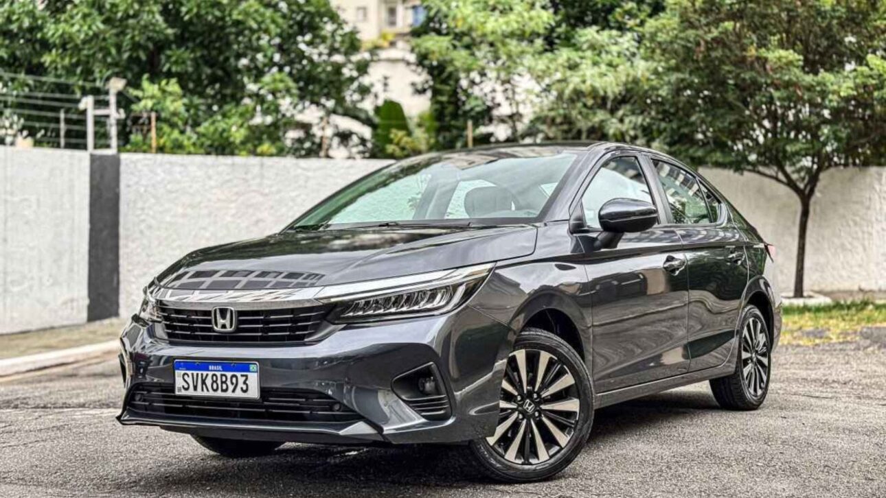 Honda City – Modelo com a menor desvalorização da lista e amplo espaço interno, referência em eficiência. (Imagem: divulgação)