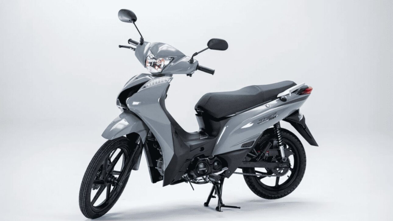 Shineray Jet 50S é uma das motos sem CNH mais acessíveis do mercado, ideal para trajetos urbanos curtos (Imagem: divulgação)
