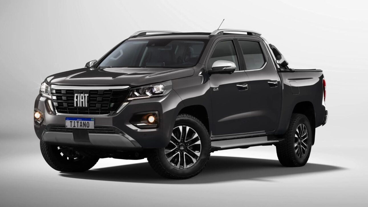 Fiat Titano 2026 estreia motor de 200 cv, câmbio de 8 marchas, direção elétrica e pacote ADAS para enfrentar Hilux e Ranger.