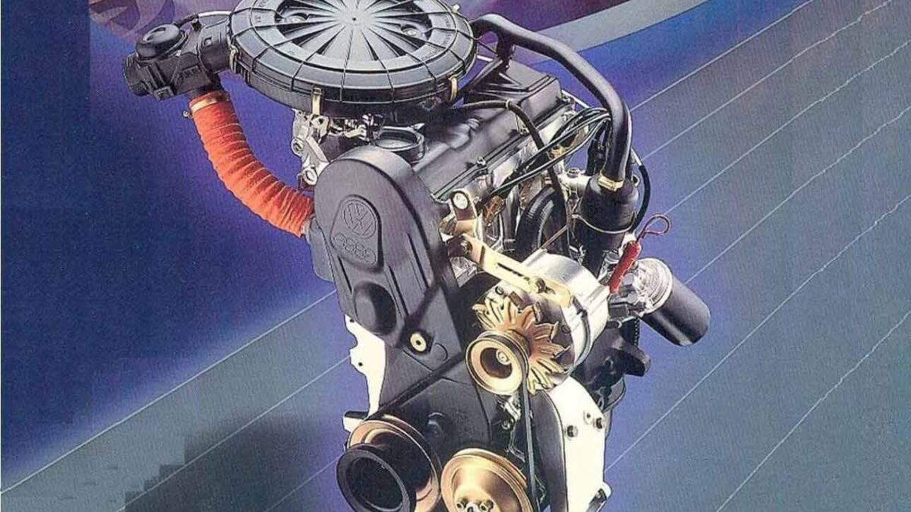 O lendário motor Volkswagen AP, lançado em 1985, equipou modelos icônicos como Gol, Voyage e Parati. Reconhecido pela robustez, manutenção simples e ampla oferta de peças, tornou-se referência em confiabilidade na história da indústria automotiva brasileira. (Imagem: Divulgação)