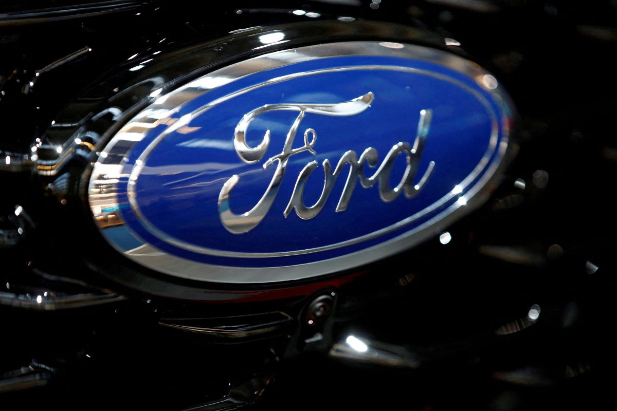 Ford Ka 2007 roda mais de 15 km por litro e custa só R$ 14.850 na Tabela Fipe de julho de 2025