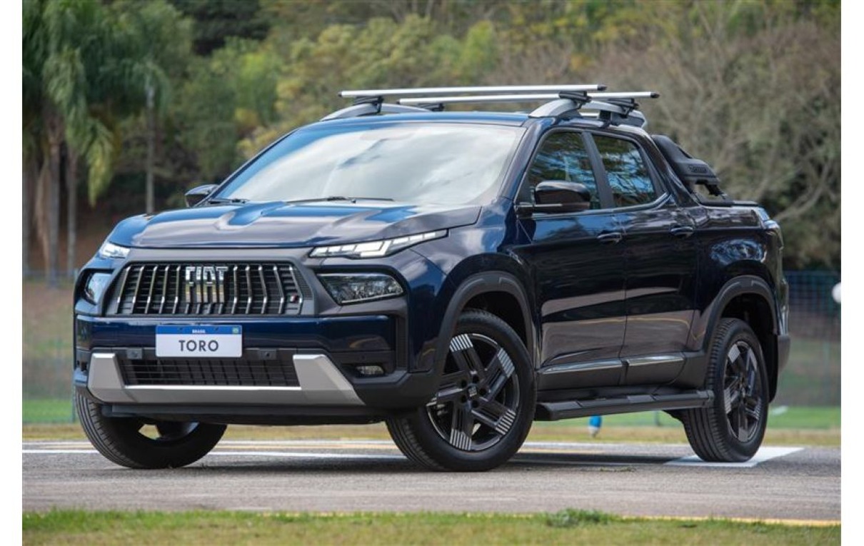 A Stellantis anunciou mais de 50 acessórios Mopar para a Fiat Toro 2026, incluindo capota rígida elétrica, sensor dianteiro e carregador wireless, todos homologados pela marca.