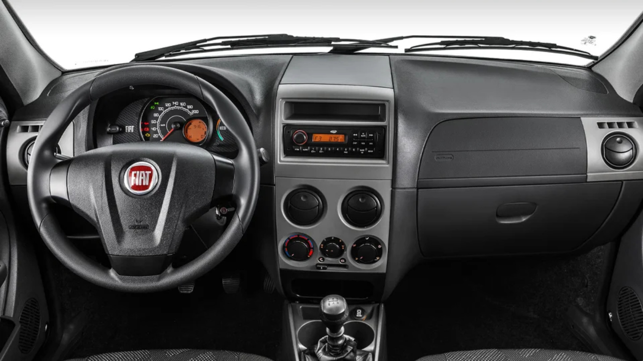 Procurando carros usados com baixa manutenção? Veja três modelos que entregam confiabilidade, economia no bolso e bom desempenho no dia a dia, com preços acessíveis no mercado brasileiro. Fonte: Mobiauto