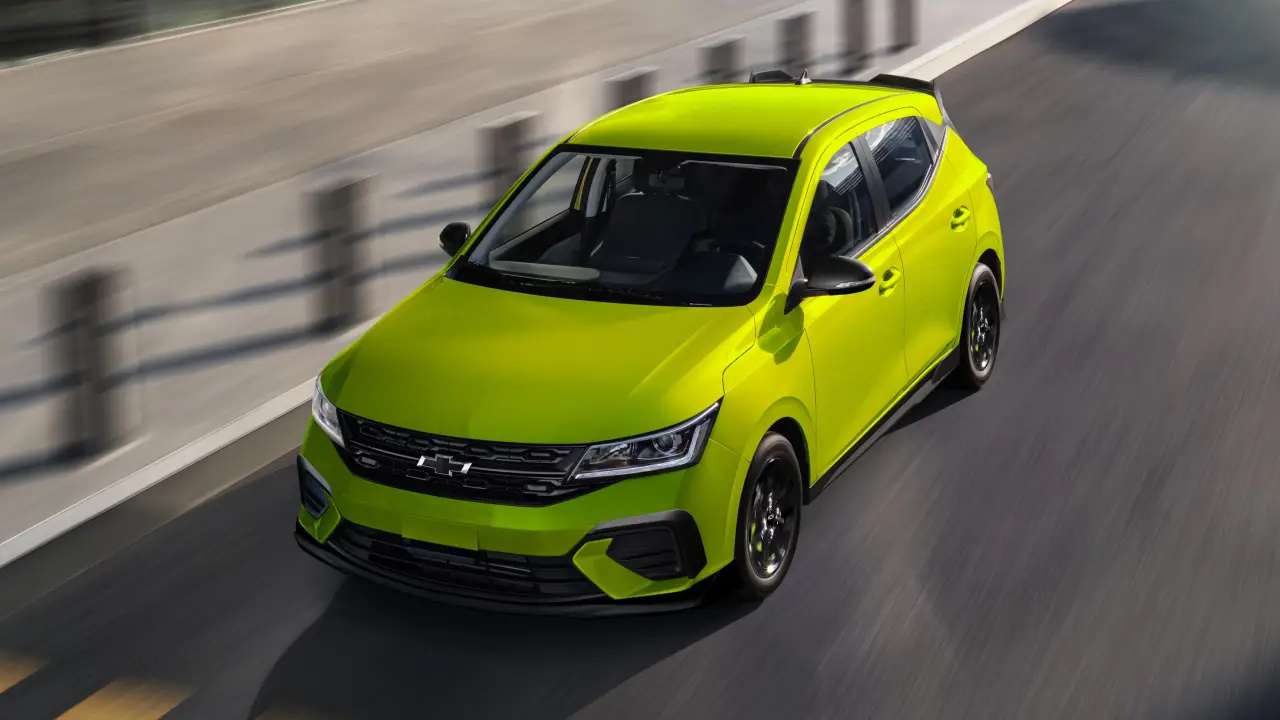 Edição Black da linha Aveo, da Chevrolet
Fonte: Quatro Rodas