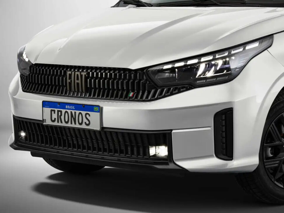 Fiat  Cronos 2026 com design renovado, manutenção mais barata e saiba quanto custa cada versão do Cronos 2026, Drive 1.0 MT, Drive 1.3 AT e Precision 1.3 AT.