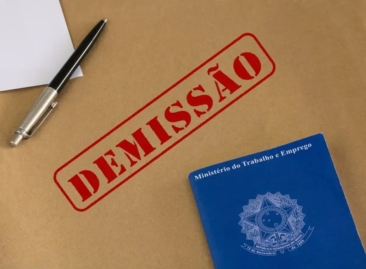 Crise no setor calçadista: em Dois Irmãos mais de 120 desligamentos na Usafex, em Campo Bom foram demitidos cerca de 70 trabalhadores.