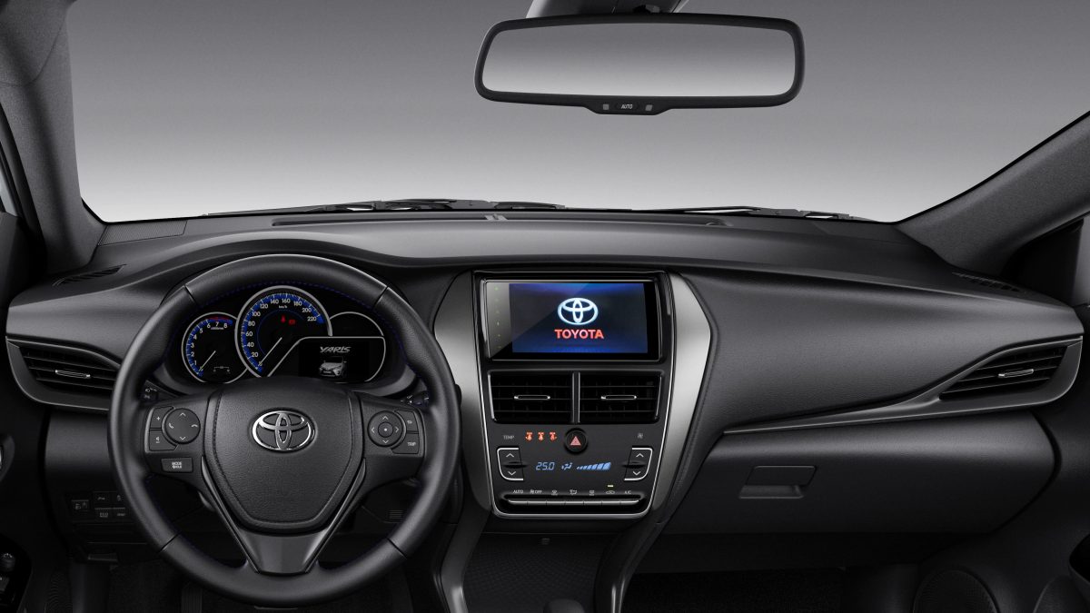 Procurando um carro novo? Descubra os 5 sedãs 0km mais baratos e econômicos do Brasil para comprar em agosto, incluindo Hyundai HB20S, Chevrolet Onix Plus e mais.