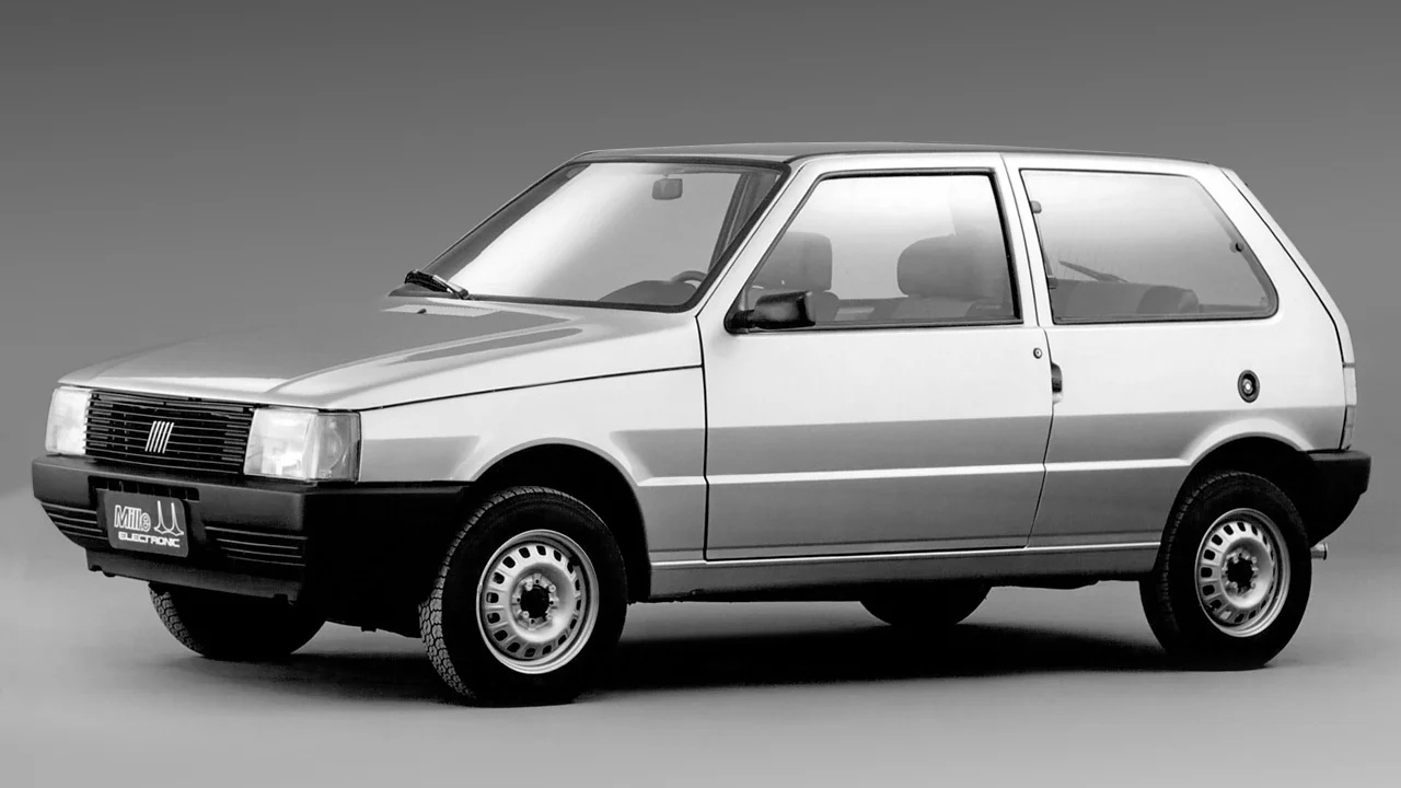 Procurando carros usados com estilo e baixo custo de manutenção? Conheça em detalhes o Fiat Uno Way 2012, um hatch aventureiro que mistura visual diferenciado e mecânica simples para quem quer economia no dia a dia. Fonte: Auto Papo