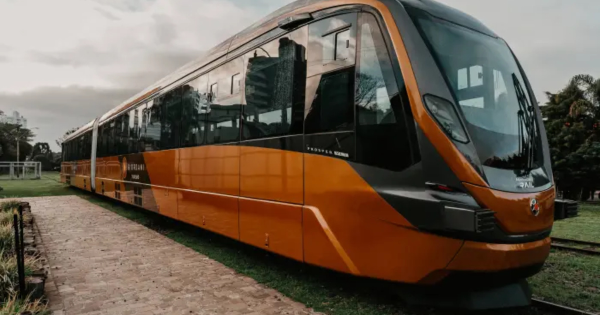 Explore viagens sobre trilhos no Brasil com maria-fumaça histórica, passeios por vinícolas, túneis na mata e roteiros ferroviários imperdíveis. (Giordani-Turismo – Divulgação)