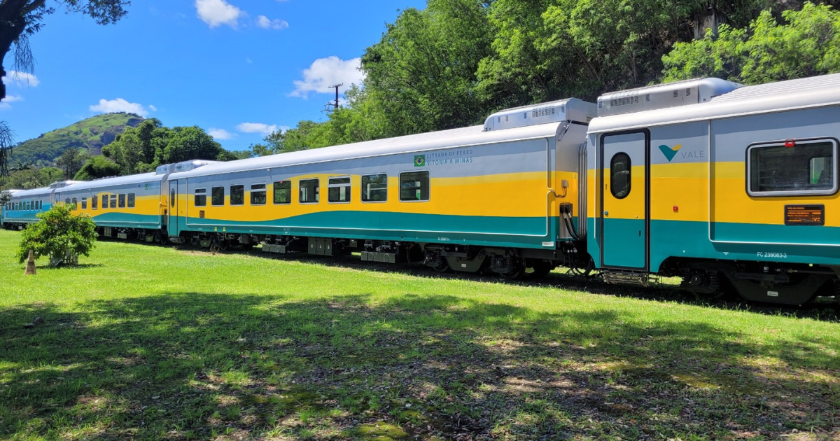 Explore viagens sobre trilhos no Brasil com maria-fumaça histórica, passeios por vinícolas, túneis na mata e roteiros ferroviários imperdíveis. (Foto: Divulgação Vale)