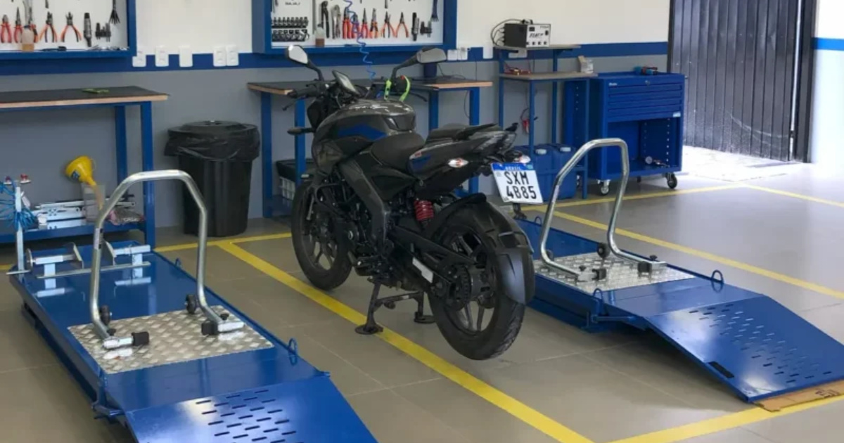 Bajaj inaugura nova concessionária em Joinville com test rides e ofertas exclusivas, ampliando presença no concorrido mercado de motos. (Foto: motonline)