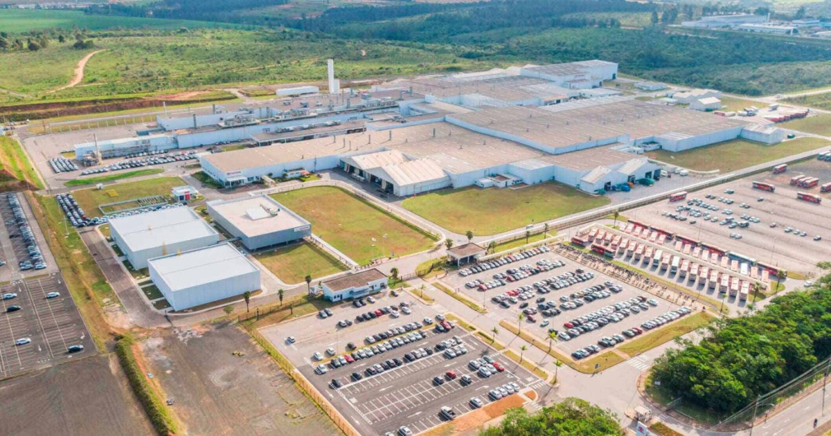 Toyota anuncia fábrica do futuro em Sorocaba com robôs, pintura sem água, produção de 260 mil veículos e 2 mil empregos. (Foto: Divulgação / Toyota)