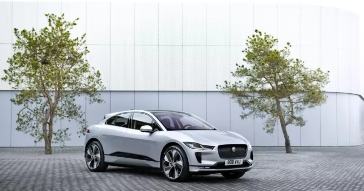 Carros elétricos e SUVs de luxo de 2022 e 2023 seguem encalhados em 2025 no Brasil, com descontos de até R$ 100 mil. (Foto: Divulgação)
