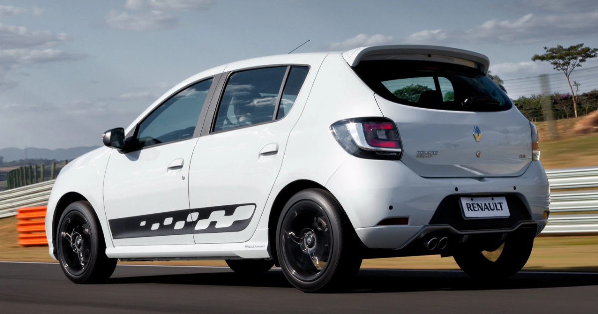 Descubra 5 carros usados até R$ 60 mil que entregam mais potência, desempenho e conforto do que modelos 1.0 populares.