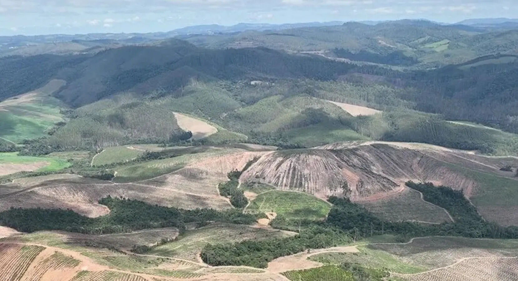 Cratera de Vulcão, Poços de Caldas, Minas Gerais, Terras Raras, Minerais