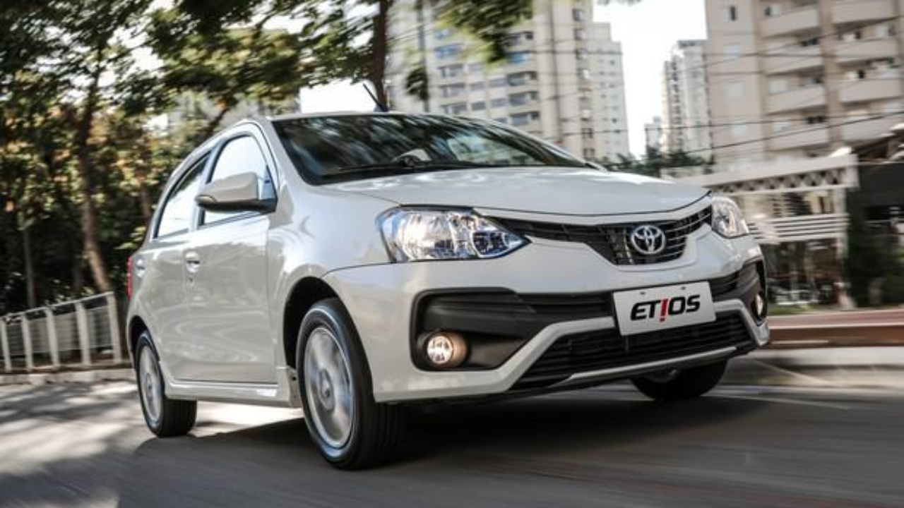 Apesar do design questionado por muitos, Toyota Etios tem desempenho altamente valorizado.
Fonte: Toyota Saga