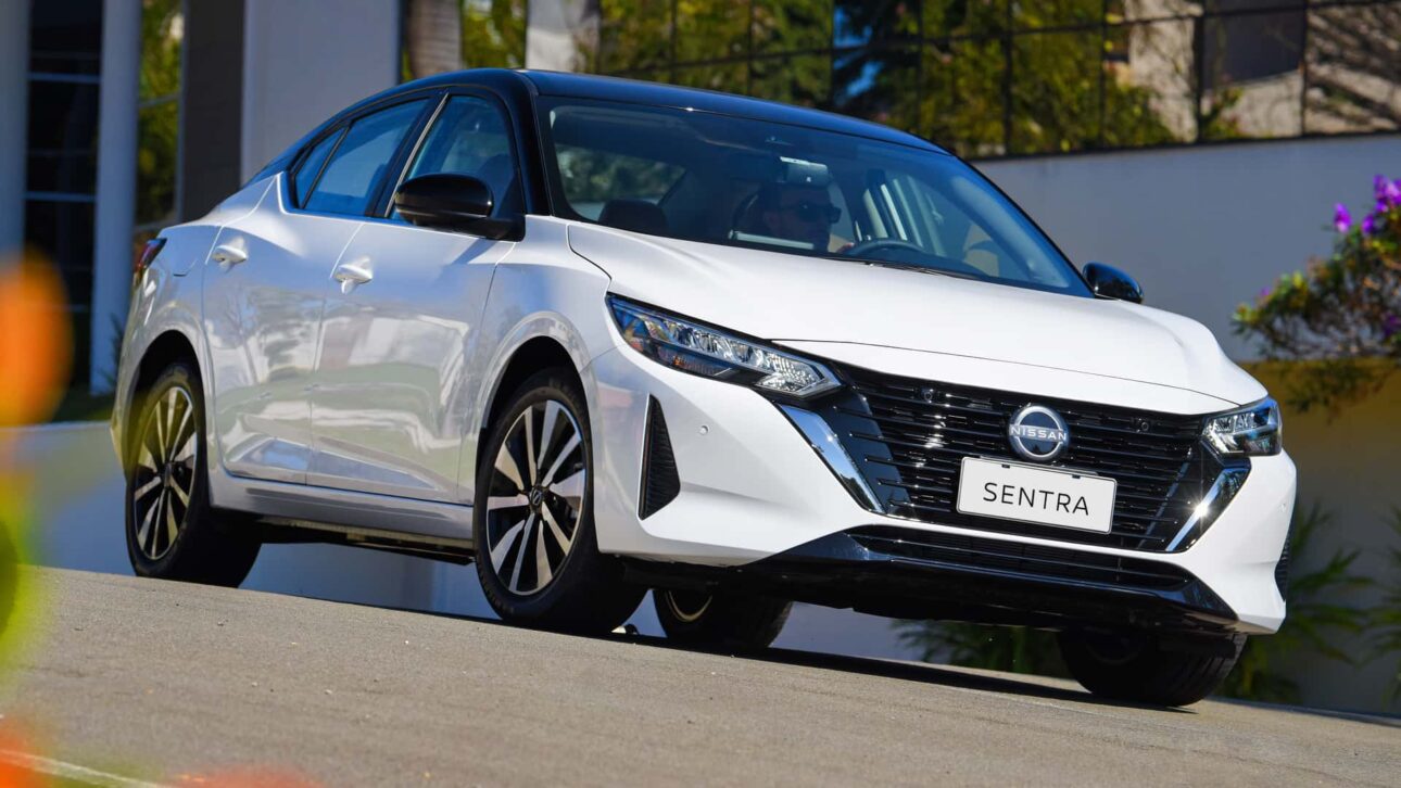 visual-nissan-sentra-2025