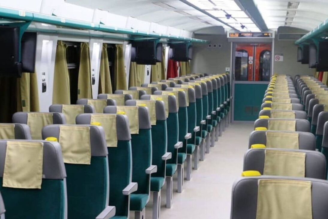 A maior viagem de trem do Brasil liga São Luís a Parauapebas em 16 horas, percorre 892 quilômetros, passa por 27 cidades e leva até 1.500 passageiros por dia