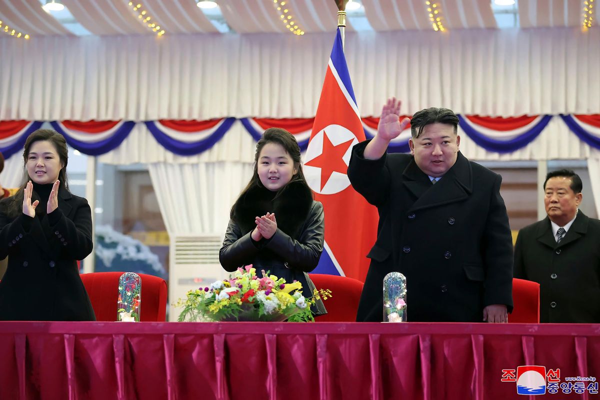 Presença de Kim Ju-ae em missão diplomática reforça rumores de sucessão na Coreia do Norte