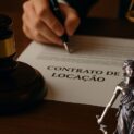 No Brasil, o advogado Francisco Gentil alerta que o artigo 2º da Lei do Inquilinato pode obrigar o locatário a pagar dívida do colega e até sofrer despejo, mesmo cumprindo sua parte no contrato.