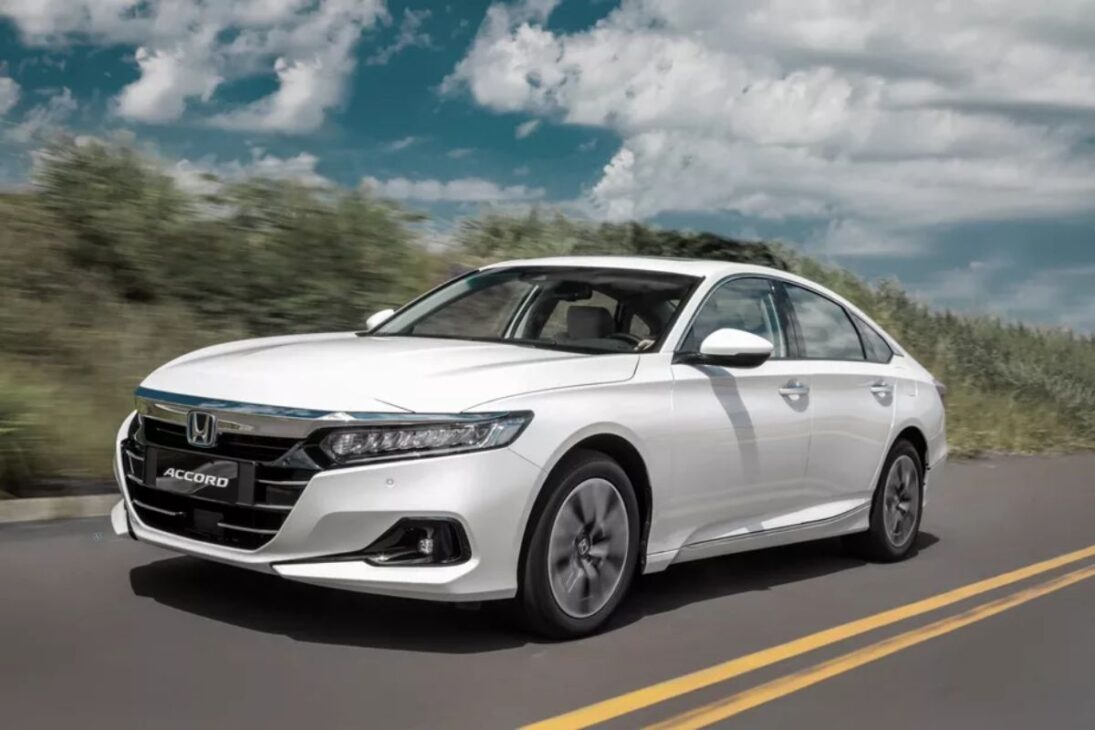 Carros de luxo desvalorizados em 2025: 7 modelos seminovos para comprar hoje por menos de R$ 150 mil e economizar