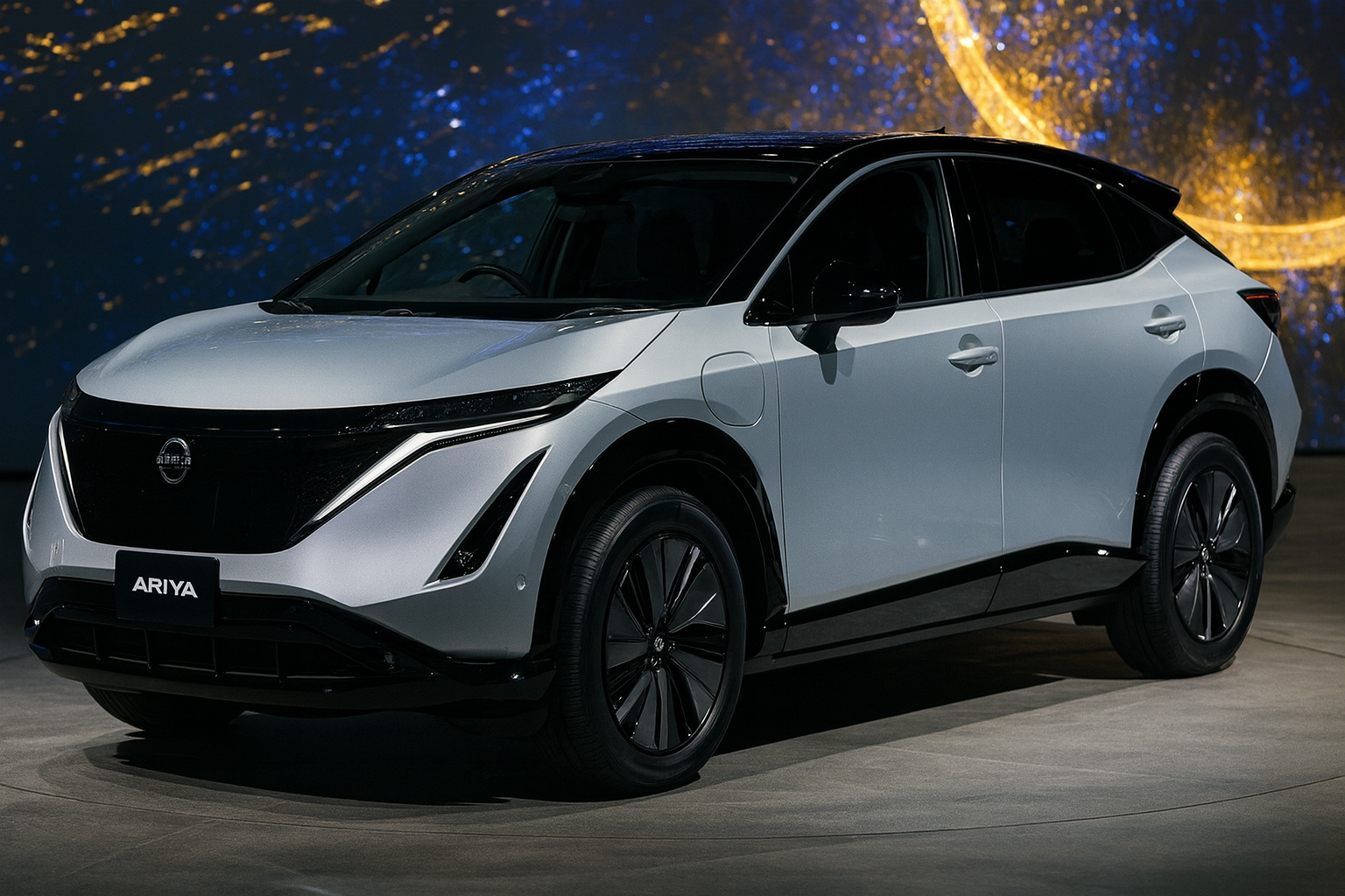 SUV elétrico Nissan Ariya em exposição, modelo futurista com tecnologia autônoma ainda proibida no Brasil