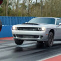 O muscle car que superou todos os limites: Dodge Challenger Demon 170 tem mais de 1.000 cv e acelera de 0 a 100 km/h em apenas 1,6 segundo