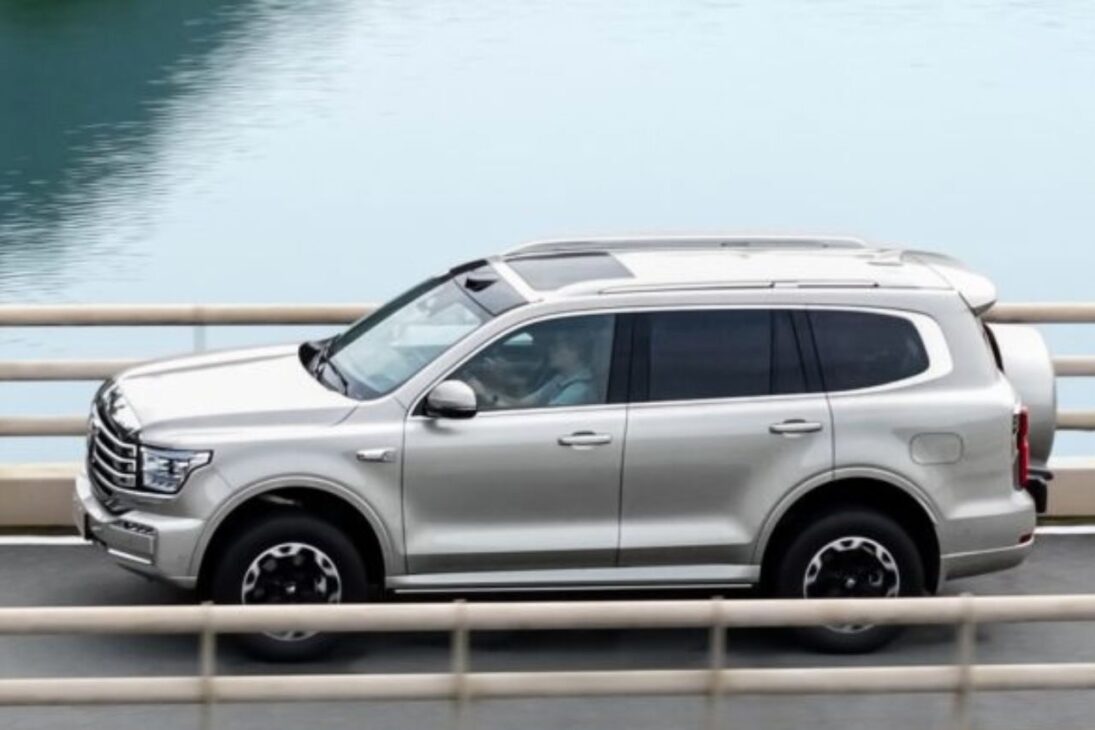 Novo SUV GWM Tank 500 2026 chega com LiDAR no teto, 27 sensores e tecnologia inspirada em sistemas militares