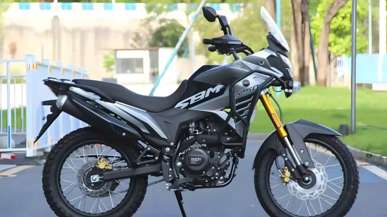 Shineray SBM 250 Trail 2026 chega ao Brasil com 31 cv, câmbio de 6 marchas, painel digital e preço competitivo de R$ 24.990.