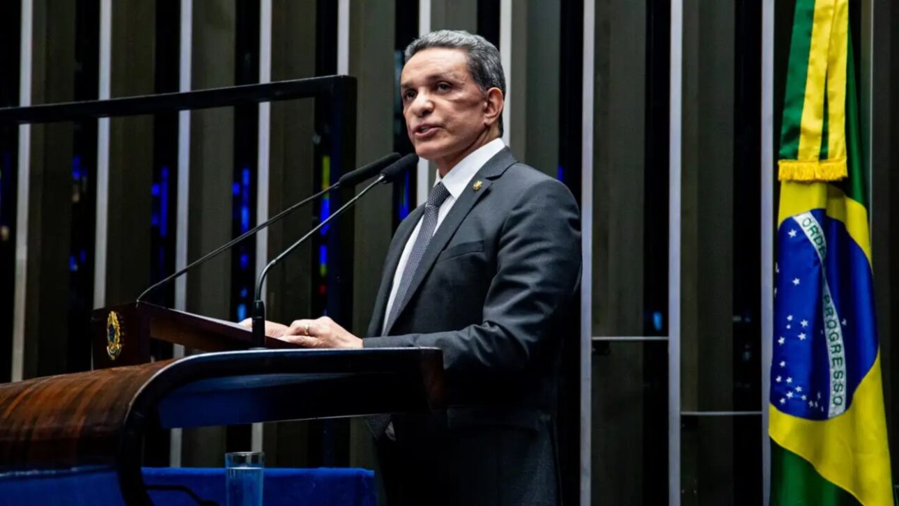Senador Mecias de Jesus em sessão do Senado, onde defendeu a descoberta de terras raras em Caracaraí, em Roraima. (Imagem: Agência Senado)