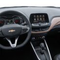 Descubra os 6 sedans pequenos com porta-malas de até 525 litros e motores de até 126 cv que seguem como alternativa aos SUVs.