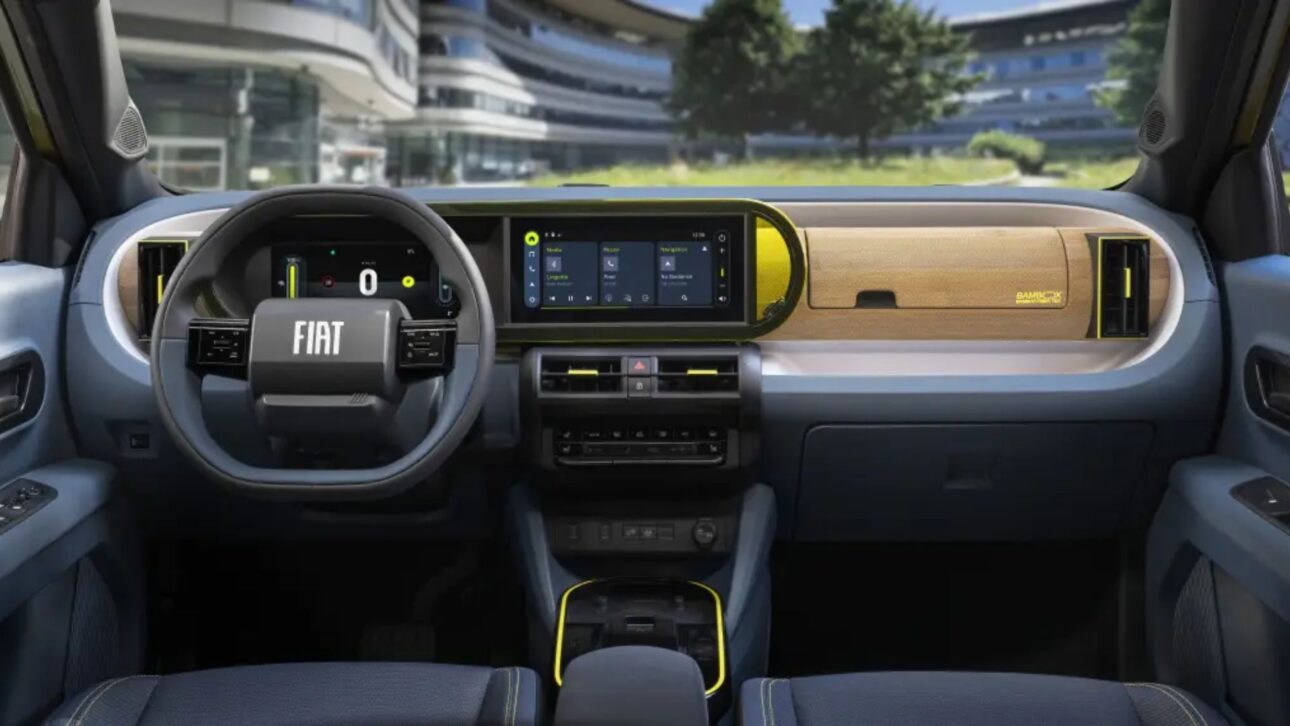 Fiat confirma novo hatch híbrido de até 130 cv para 2026, inspirado no Grande Panda, sucessor do Uno com câmbio CVT no Brasil.