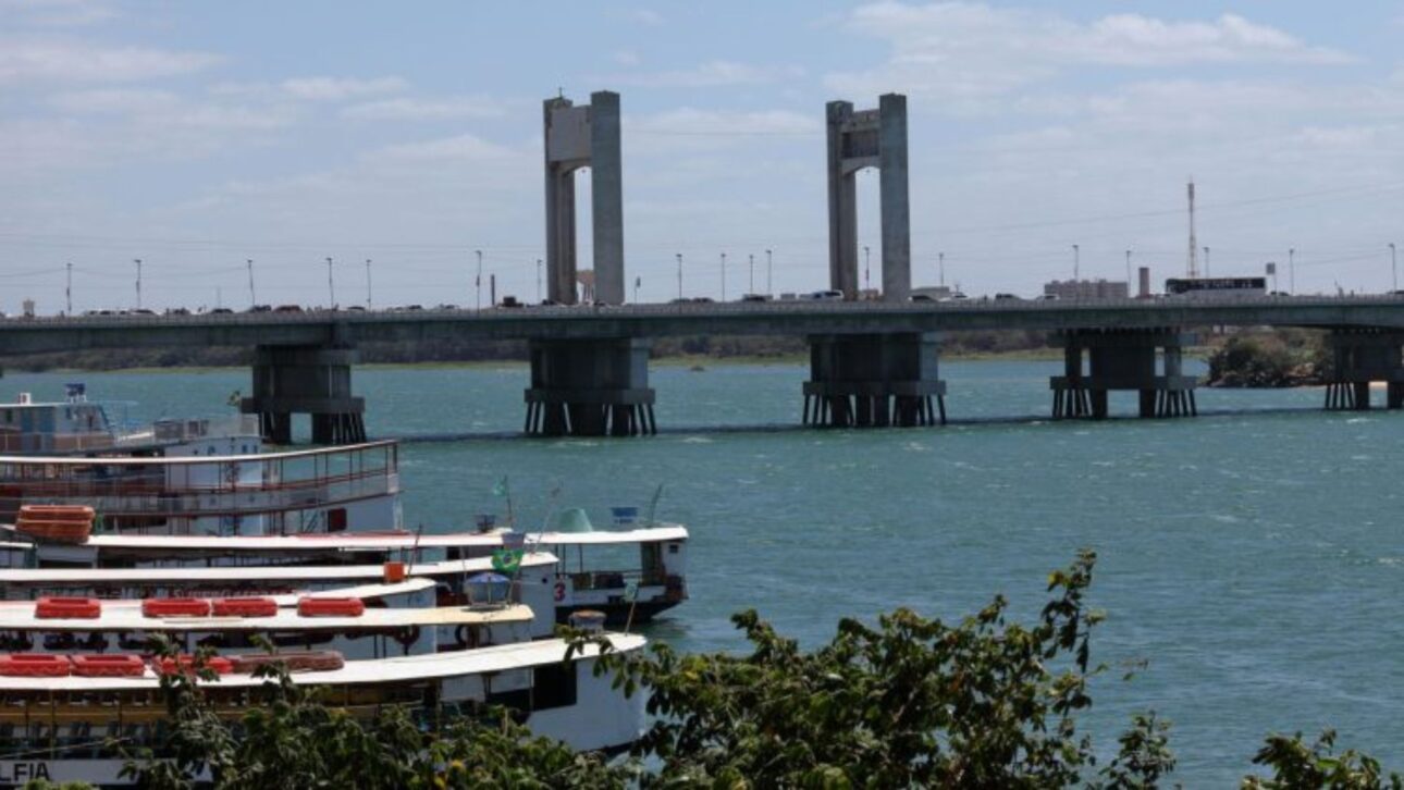 Petrolina surpreende no Vale do São Francisco com turismo cultural, vinícolas, Bodódromo e o Rio São Francisco como motor econômico.