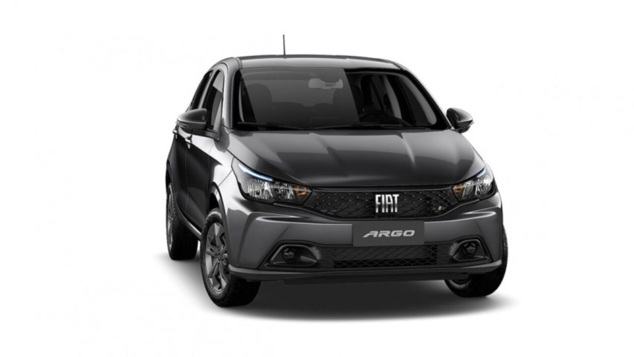 Fiat Argo Drive 1.3 é o carro automático mais barato do Brasil, com faróis full-LED, consumo até 14,3 km/l e preço a partir de R$ 92 mil.