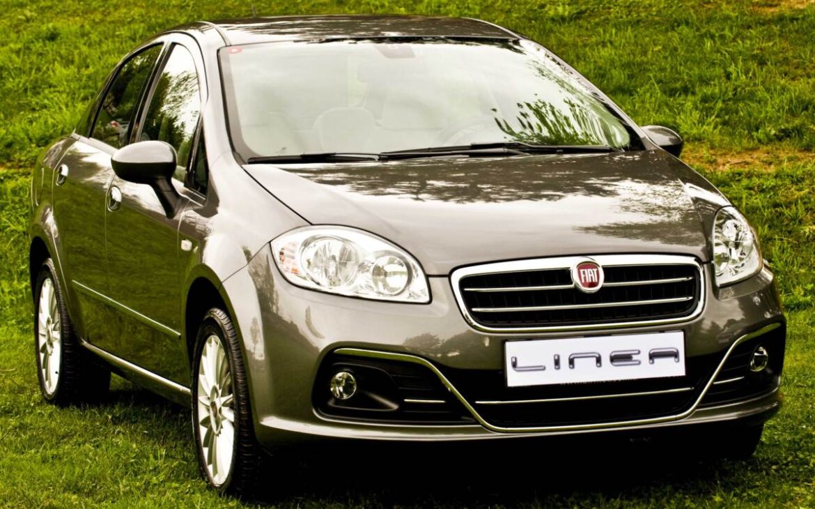 O sedan que a Fiat lançou para desafiar Corolla e Civic, mas que vendeu pouco, decepcionou clientes e terminou como um dos maiores fracassos da marca