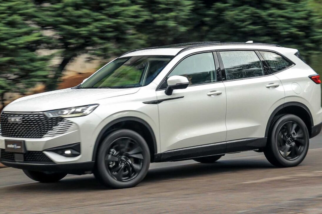 SUV híbrido acessível em 2025: Conheça os 4 modelos que combinam tecnologia e economia de combustível por até R$ 200 mil!
