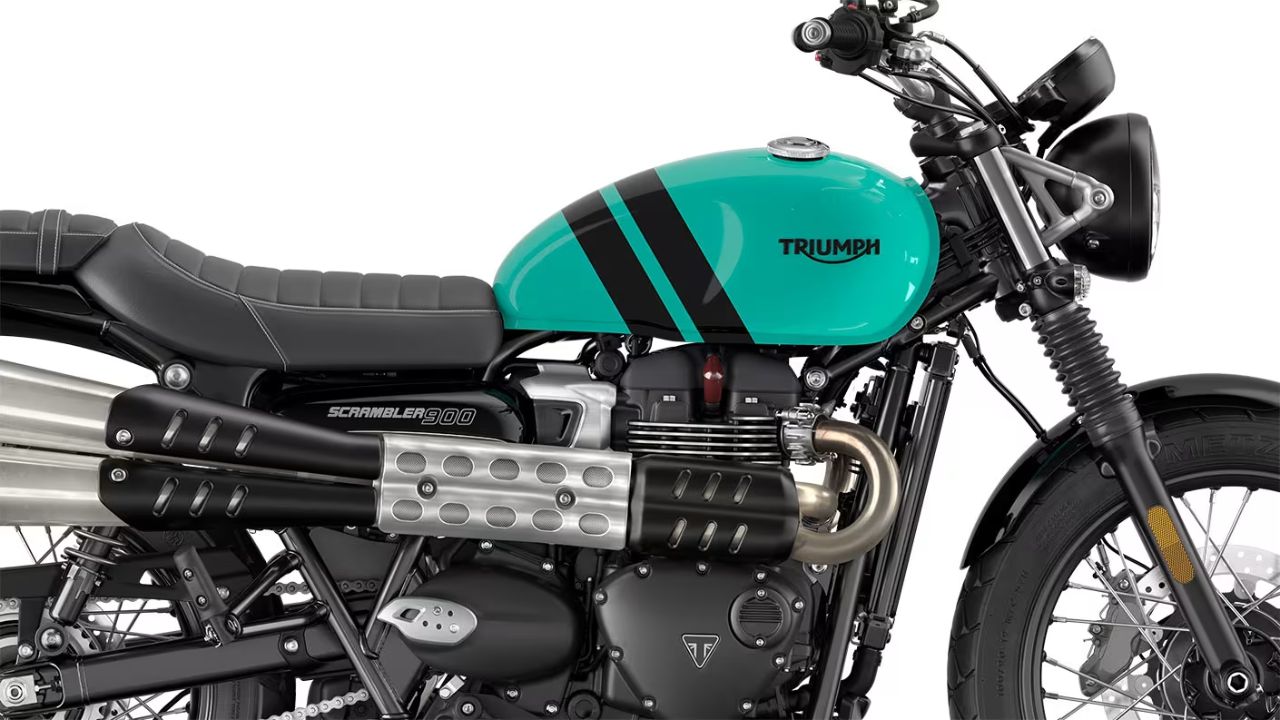 Triumph Scrambler 900 2025 pesa 236 kg, mas motor HTorker de 8,16 kgfm de torque faz a moto ir alma em qualquer acelerada