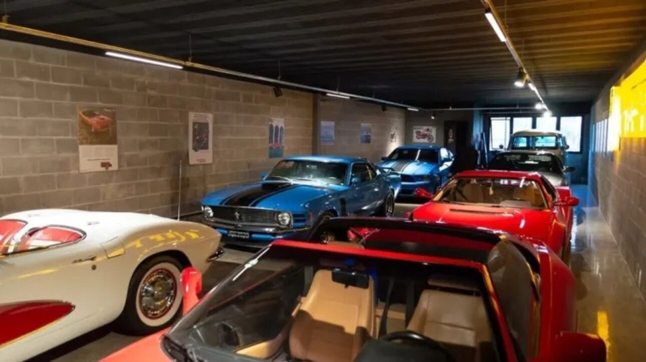 Carros clássicos, garagem