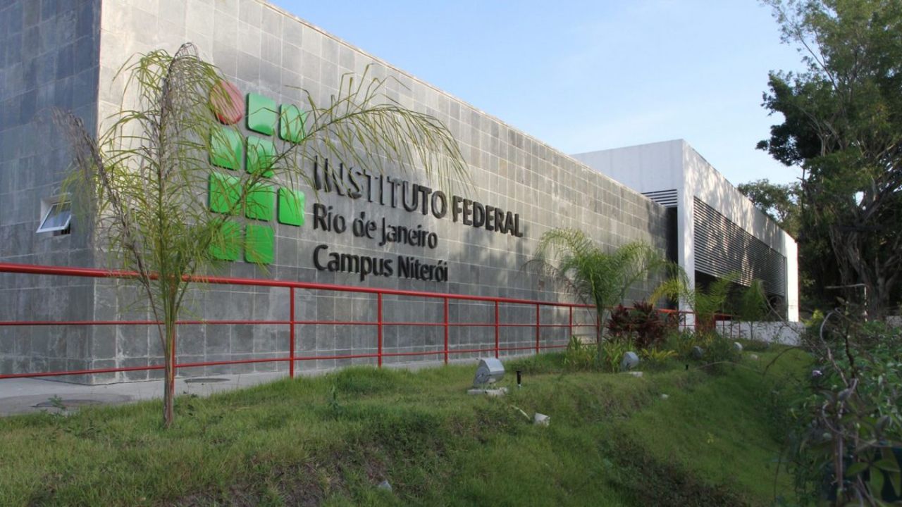 O Instituto Federal (IFRJ) está com 1.740 vagas abertas em cursos técnicos gratuitos. Inscrições vão até dia 28 de setembro.
