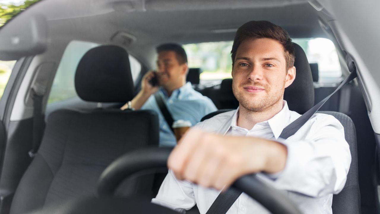 Já pensou em um serviço que leva você para casa dirigindo o seu carro após beber? Ele existe na China, é como um uber invertido.