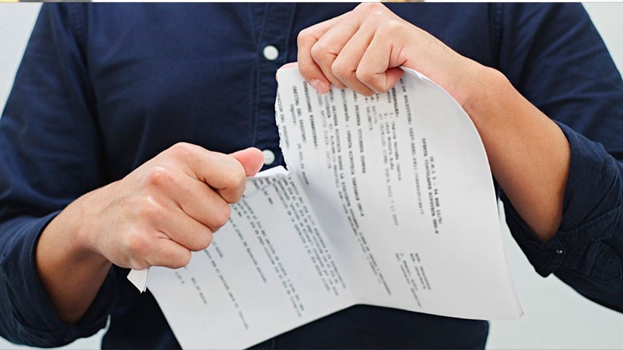 Entenda como funciona a demissão durante o contrato de experiência e seus direitos. Descubra quando ela pode acontecer, como evitar surpresas e quais são as condições legais que protegem o trabalhador.