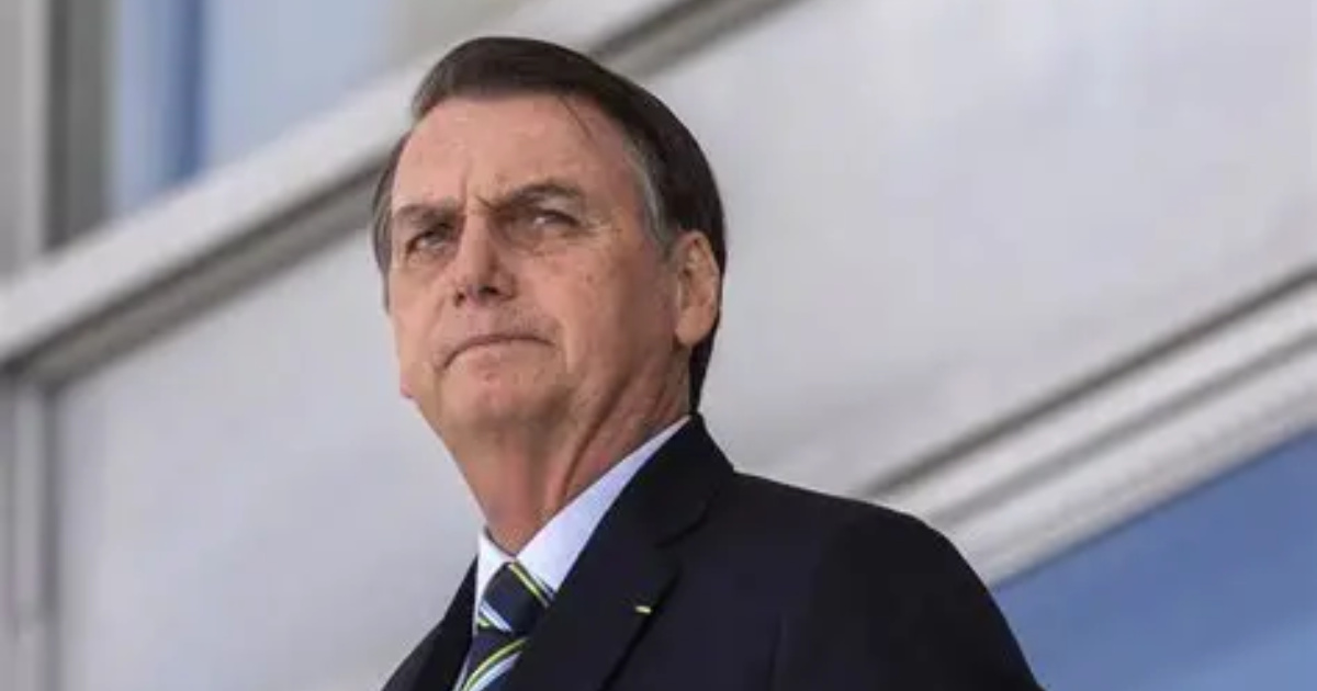 Lula critica interferência dos EUA, anuncia conselho sobre minerais críticos e comenta julgamento e pedidos de anistia de Bolsonaro.